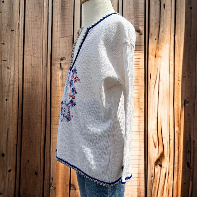【KIDS】vintage embroidery tops size:4 4歳前後