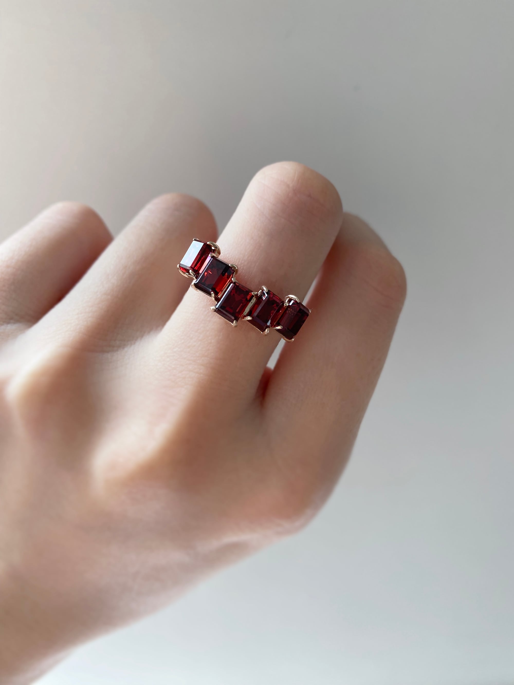 フロート リング ガーネット［K18オプション選択可］ | NEU & TIM