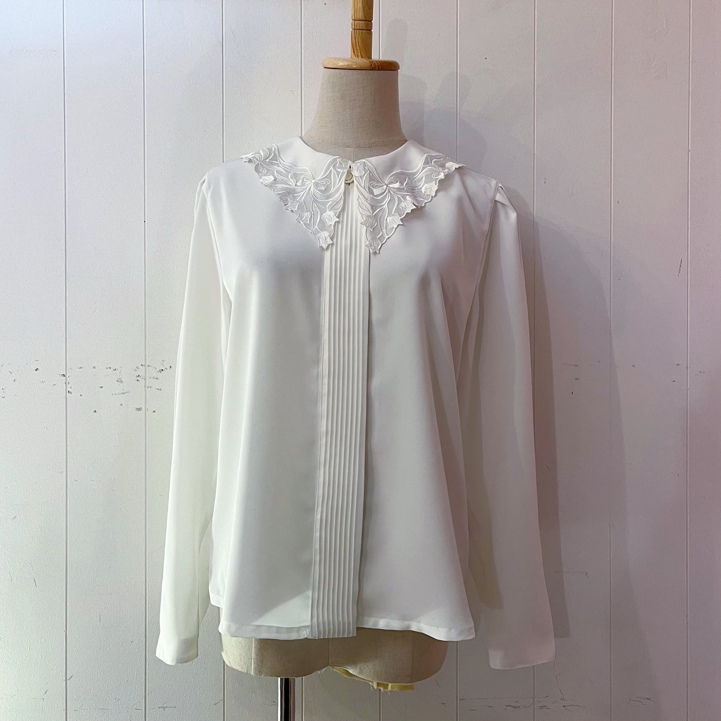 tulip lace collar white blouse