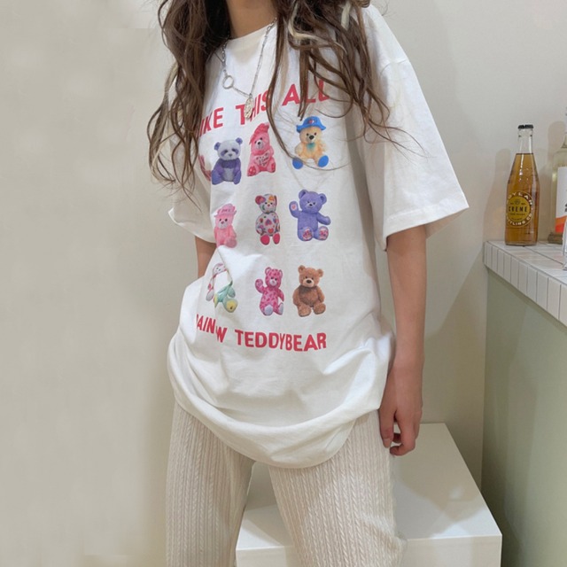 くま 柄 半袖 Tシャツ トップス 部屋着 寝巻き ミディアム丈 袖あり ドロップショルダー ラウンドネック 襟なし 綿 かわいい カジュアル おしゃれ お洒落 ラフ ラブリー キュート ルーズ 個性的 英字 柄 アニマル柄 プリント 夏 10代 20代 レディース 女の子 通勤 学生 通学 デート お出かけ 休日 旅行 着回し 普段使い 重ね着 韓国 韓国系 オルチャン ゆったり ゆる フリーサイズ 白 ホワイト