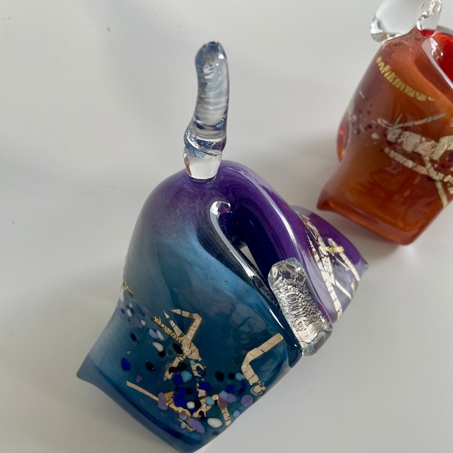 可児友紀　咲ひとえ雛　（黒台付）【箱付き・ラッピング・熨斗・送料無料】