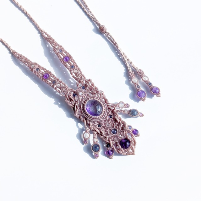 Pendant / SuperSeven