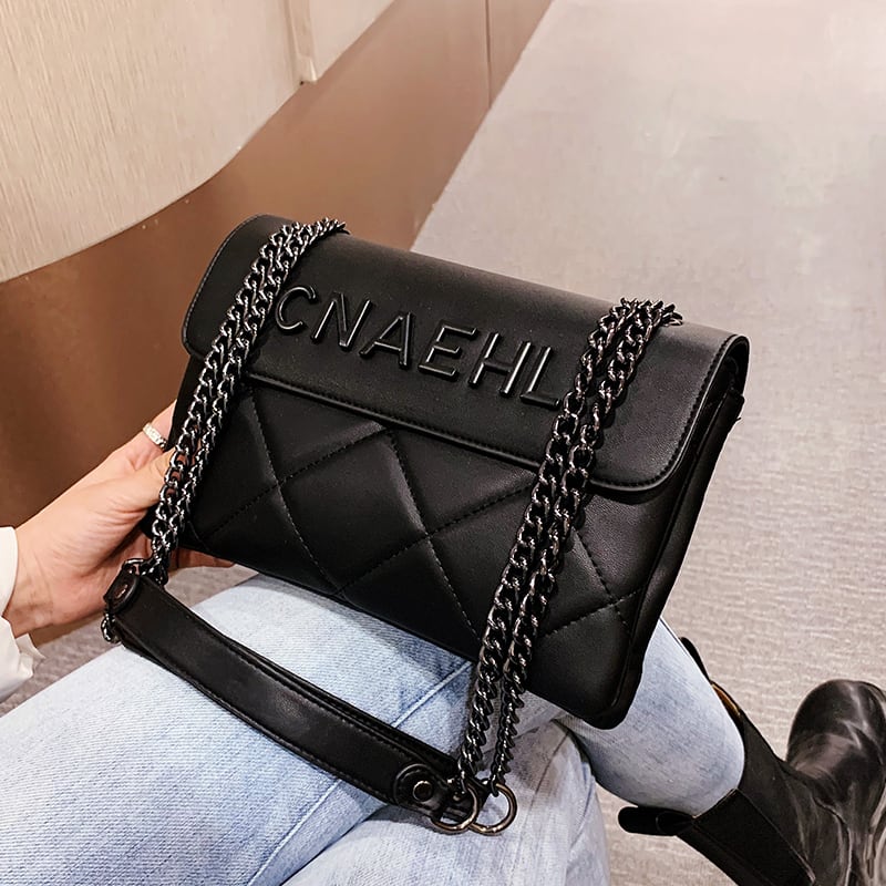 秋冬オールマッチイン菱形チェーンバッグ女性2020新しい流行のファッションネットレッドワンショルダーメッセンジャーバッグ封筒バッグ Tiancai_Wing_Bag65633729826