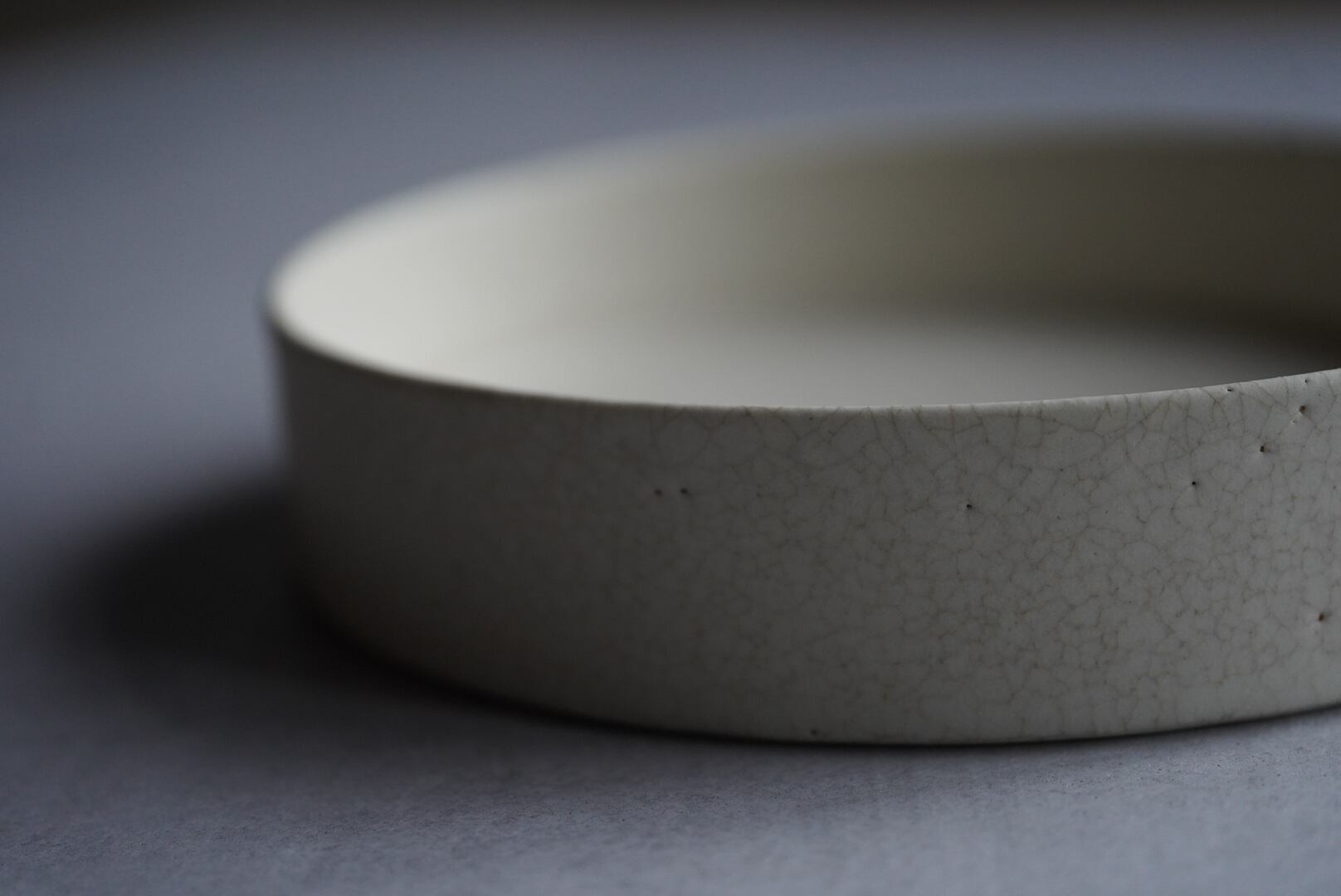 船串篤司｜ 4- ドラ鉢21 白 | 日ト［hito gallery］