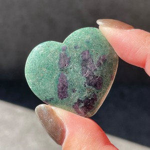 Ruby in Fuchsite ルビーインフックサイト|Heart ハート|天然石　パワーストーン　鉱物　gem stone