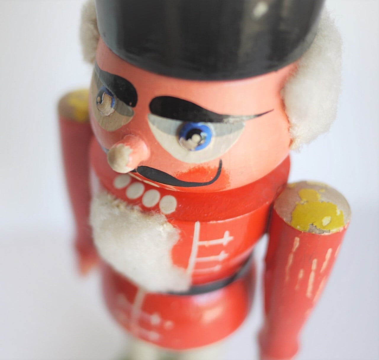 くるみ割り人形 赤い兵士 エルツ 東ドイツDDR | こりすのパン屋Base店