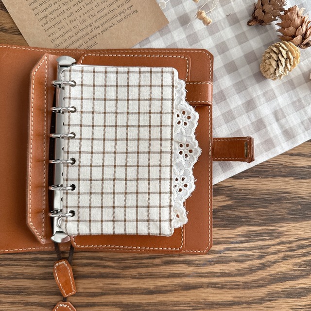 ミニ6サイズ用/ウィンドウチェックのふんわりレースポケット/カフェラテ