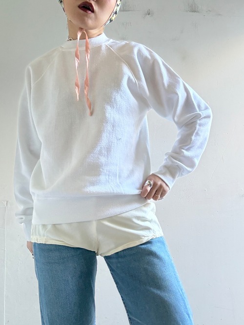 1980s Vintage Solid White Sweat Shirt