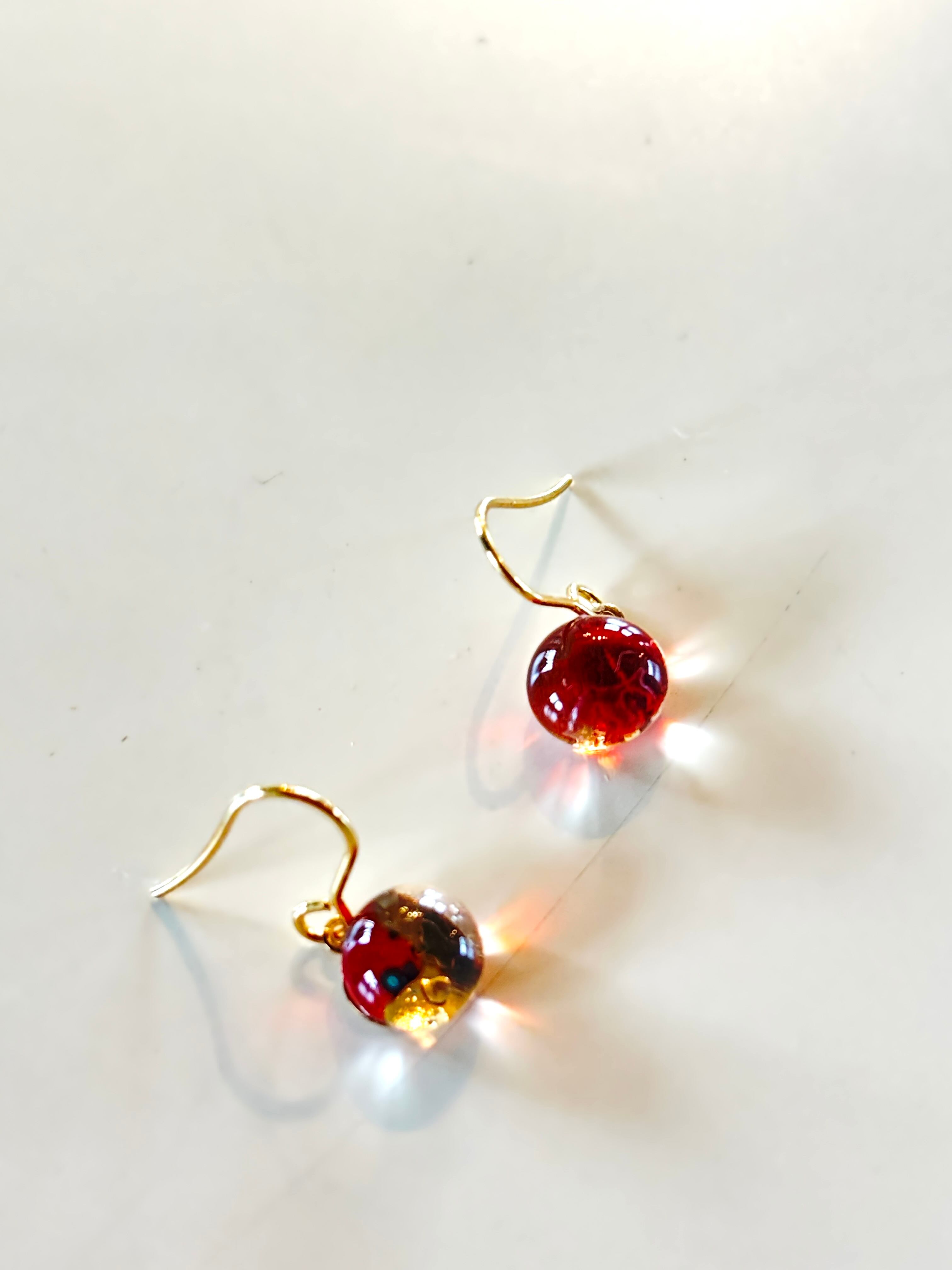 Re琉球ガラス（ディーグ）ピアス