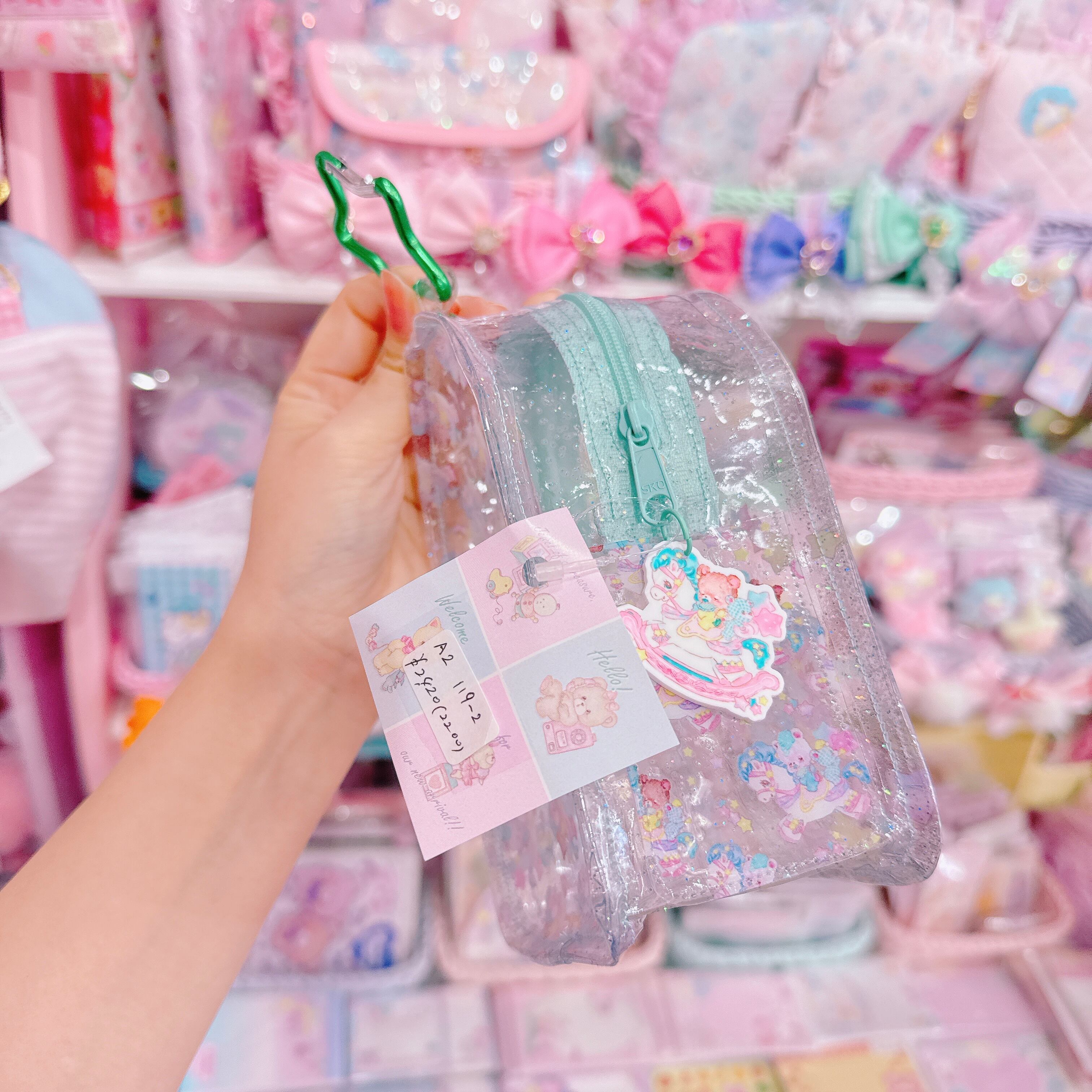 【A2】119-2カラビナ付きお家ポーチ(ぬいぐるみポーチ)