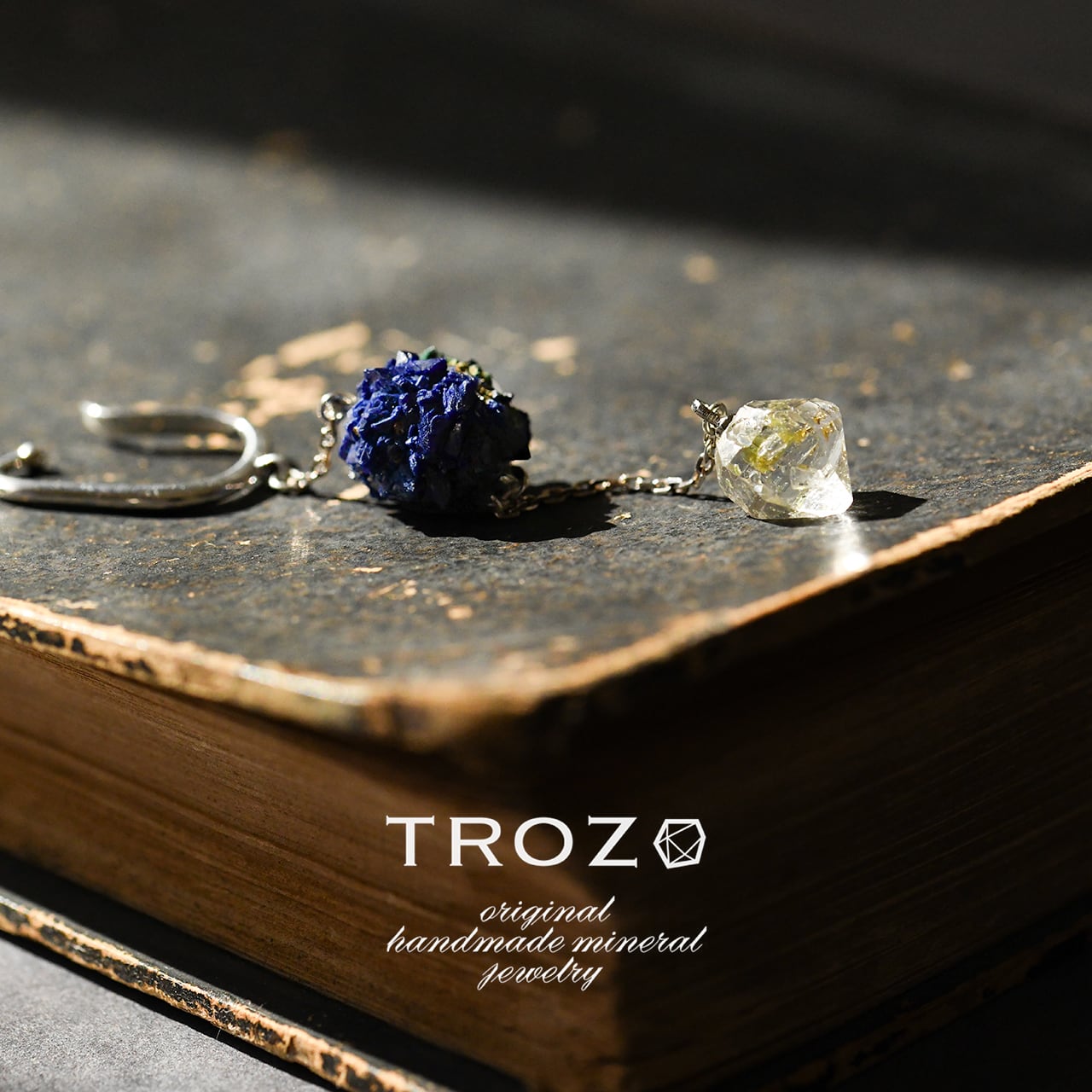 オイルインクォーツ | TROZO 鉱物原石の天然石アクセサリーブランド