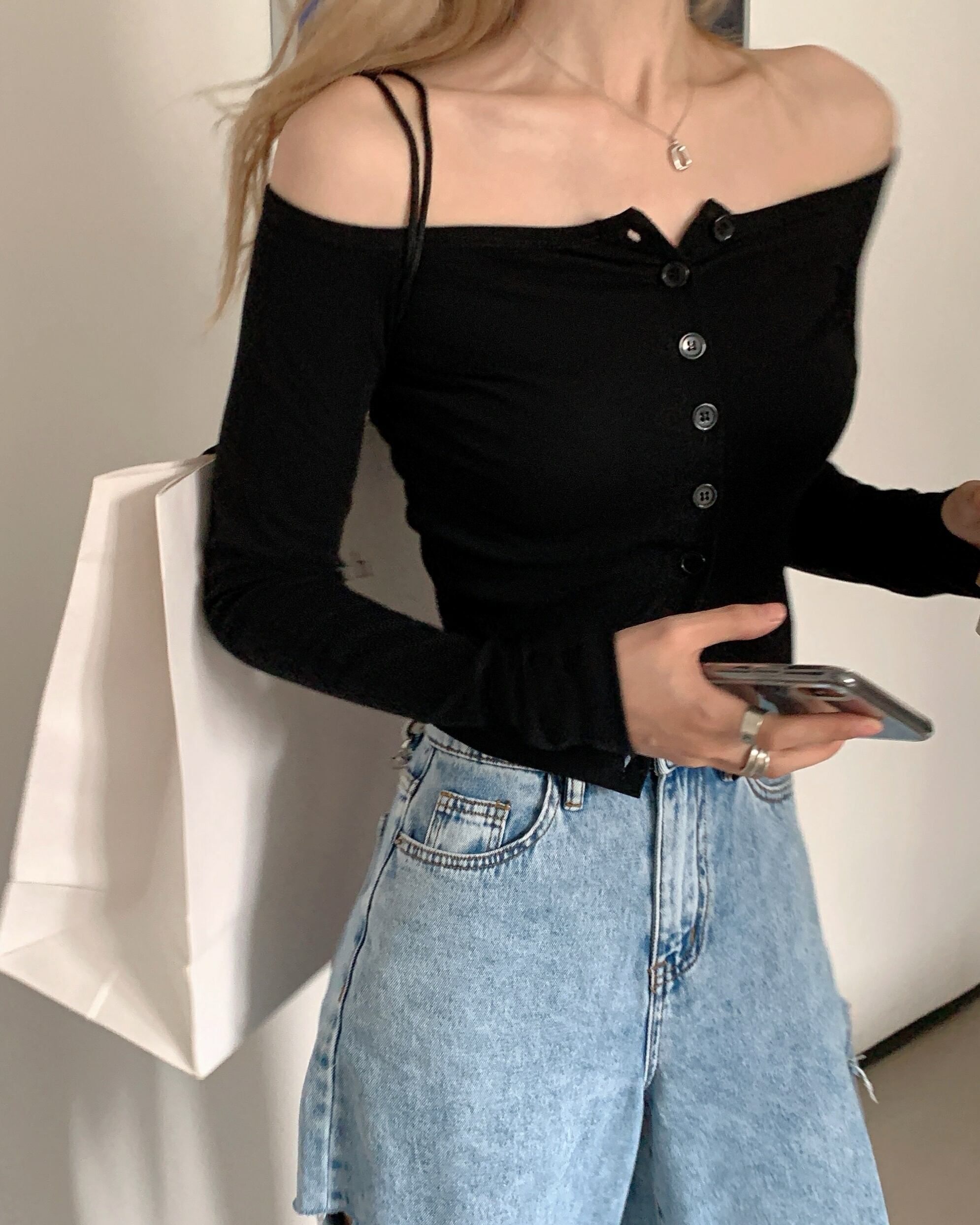 Tシャツ シャツ ショートブラックスリムスプリングトップス ロング 春物 ブラックストロベリース58978204899