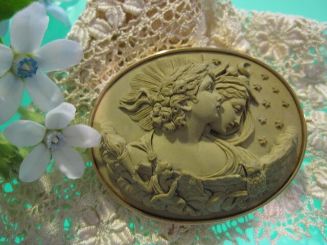 19世紀 最高の「Day&Night」素晴らしいカメオ・ブローチ | antiquegrace