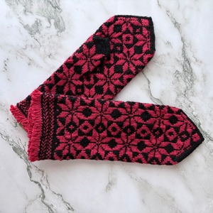 at832 リトアニア/ニットミトン 伝統柄