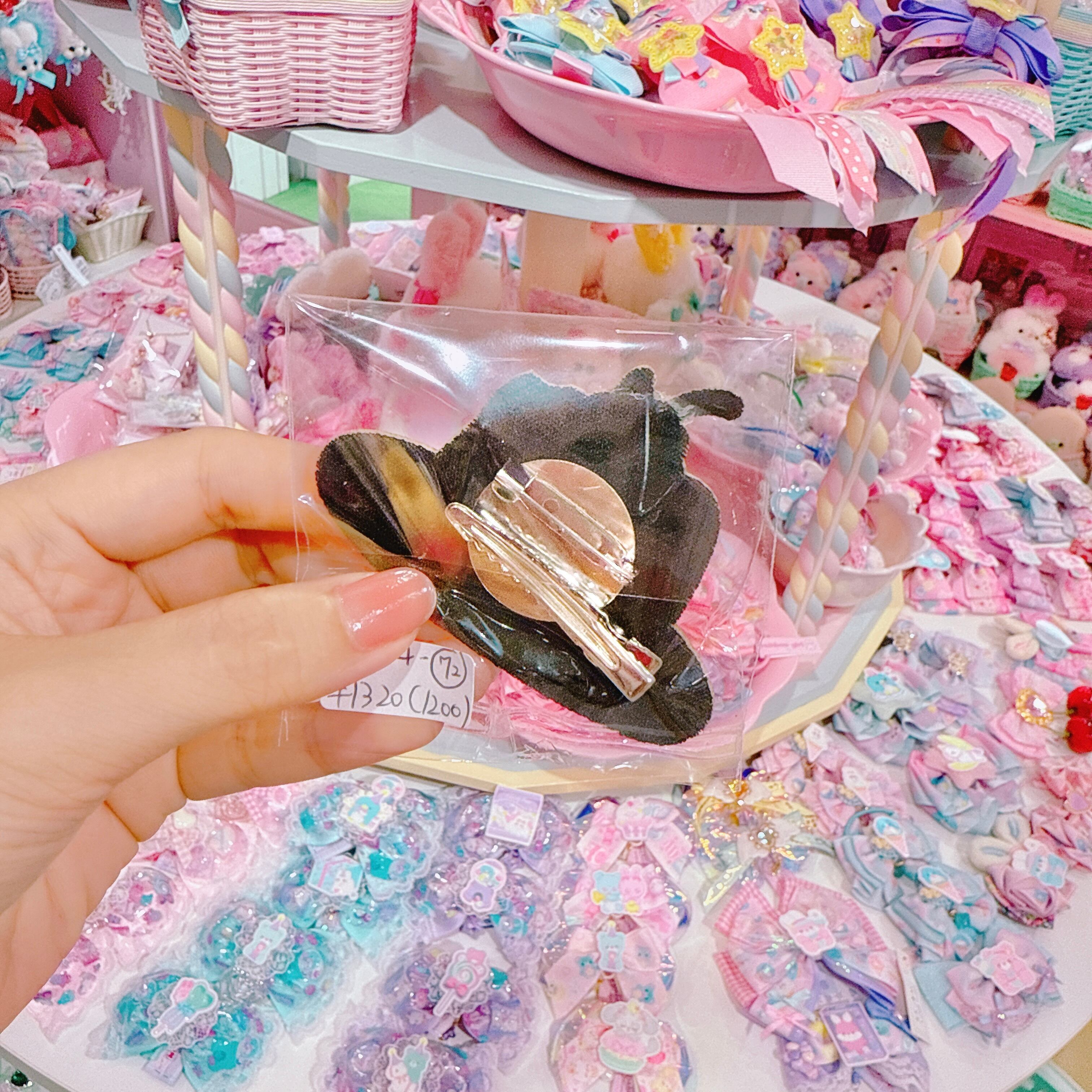 【C1】4-72クリップブローチ