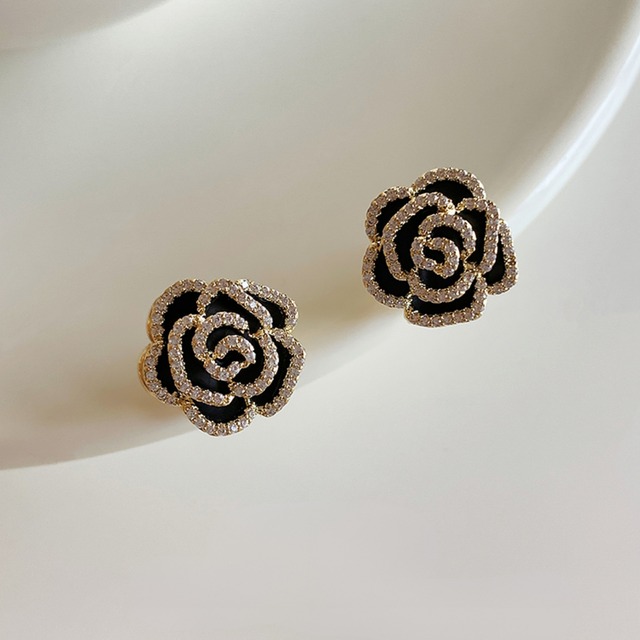 Rose Motif Earrings　ch0341