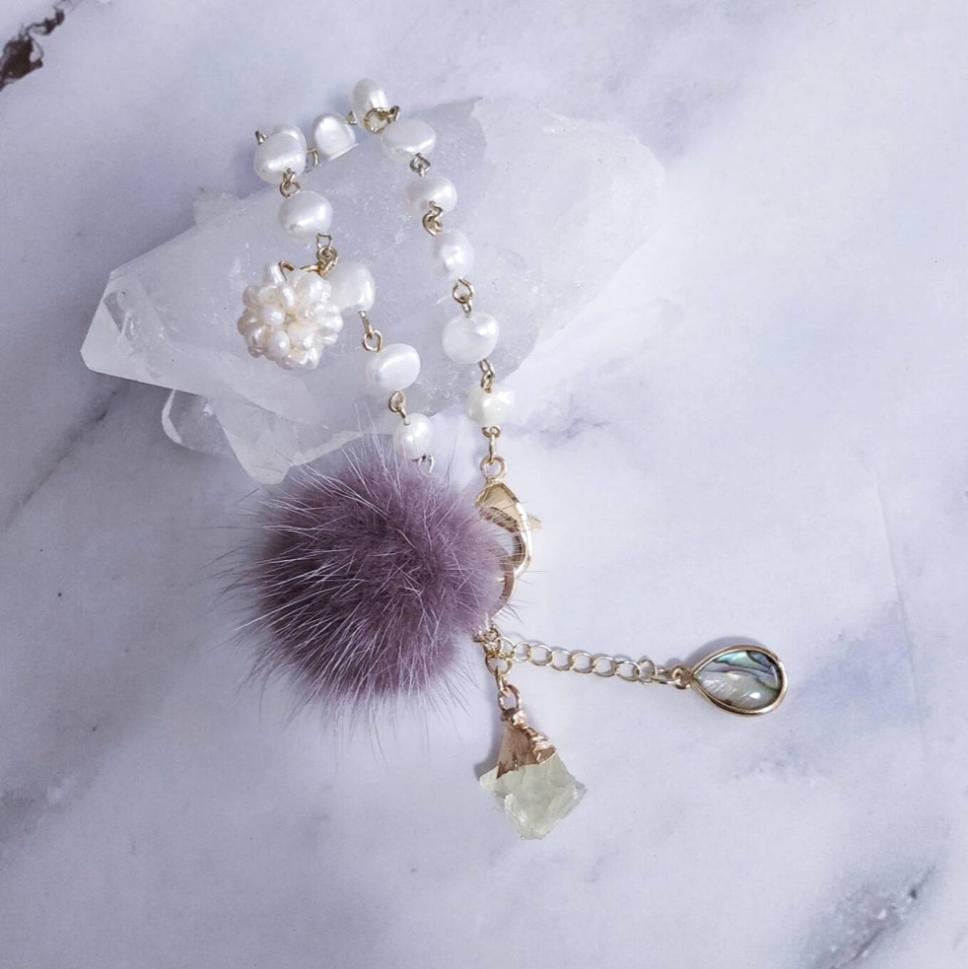 淡水パール、シトリン、紫ファーのバッグチャーム | dahliash