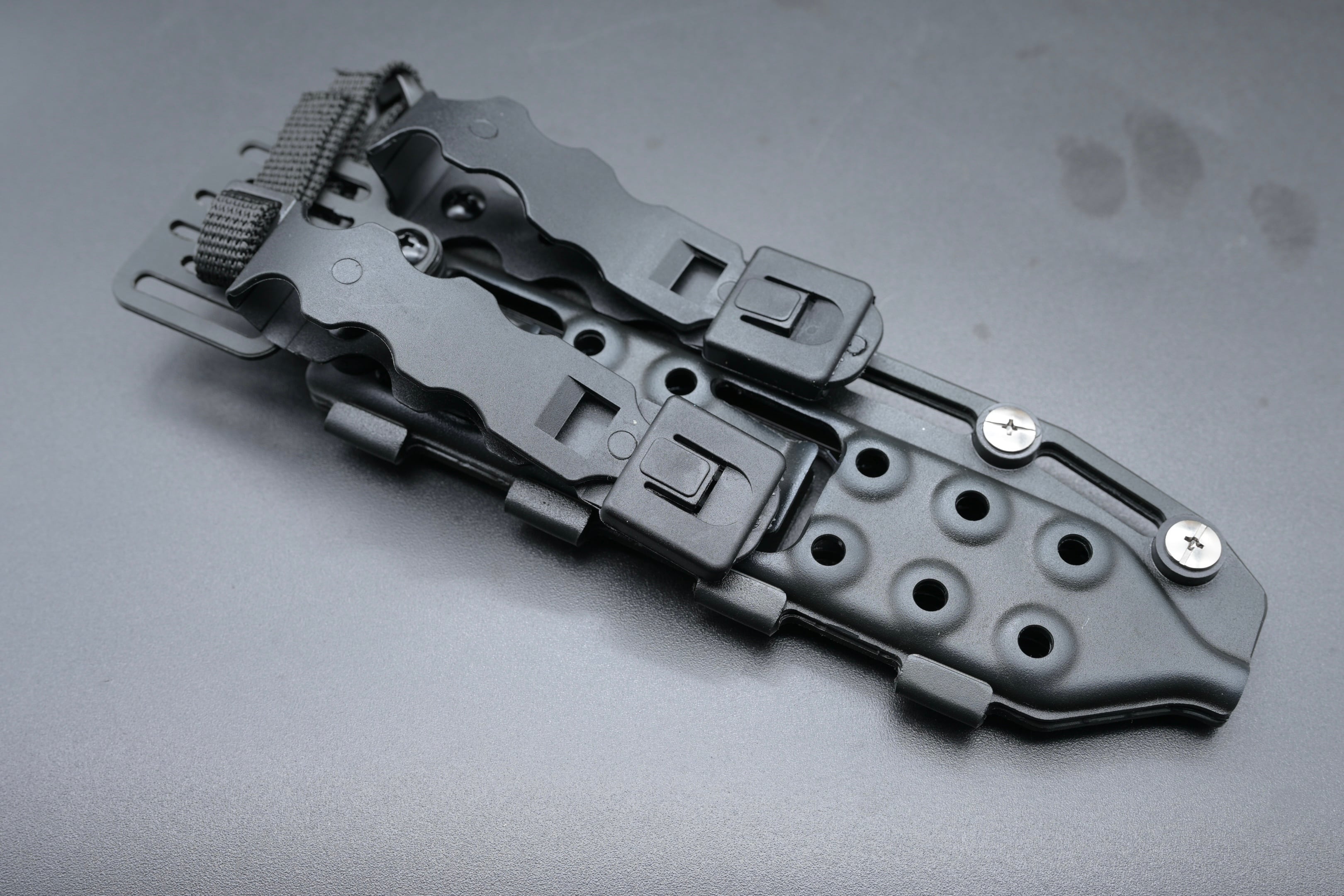 マルチフィットナイフシース刃渡り15センチメートル 黒 | makkariknives