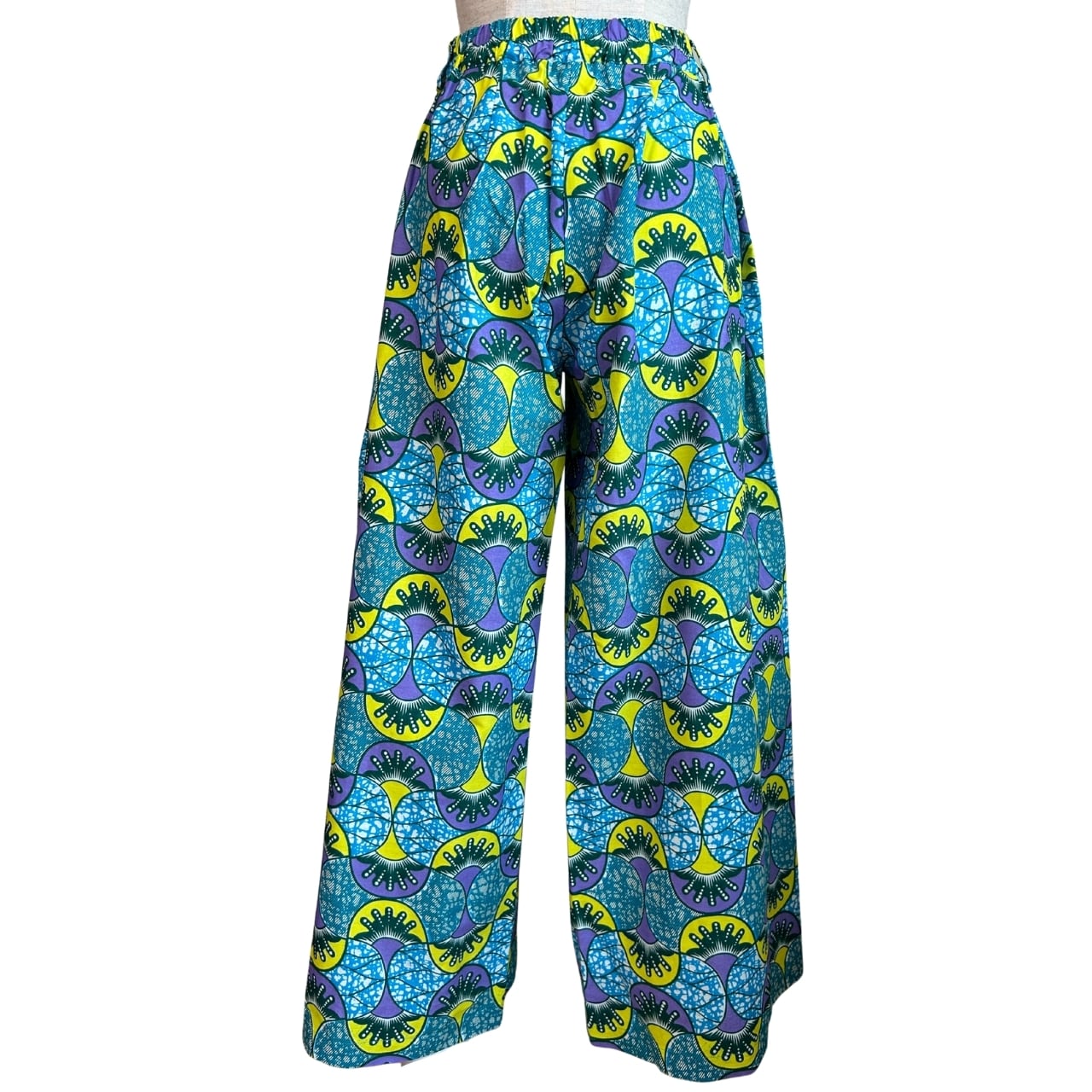 ワイドパンツ ライトブルー（日本縫製）｜アフリカンプリント