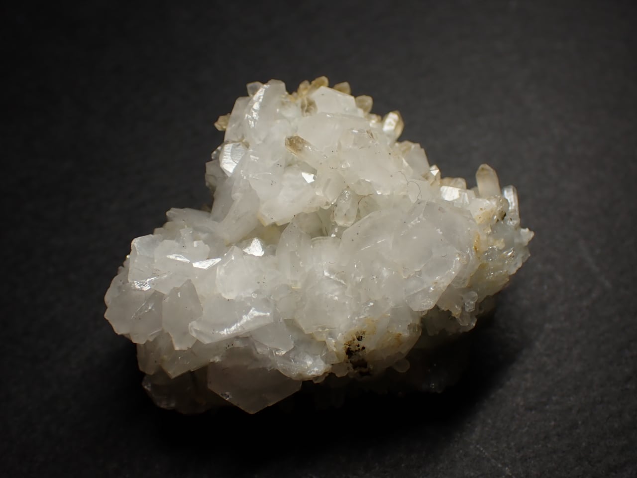 ブラジル産 ルチルwithヘマタイト/Rutile with Hematite 原石 A-RTL024