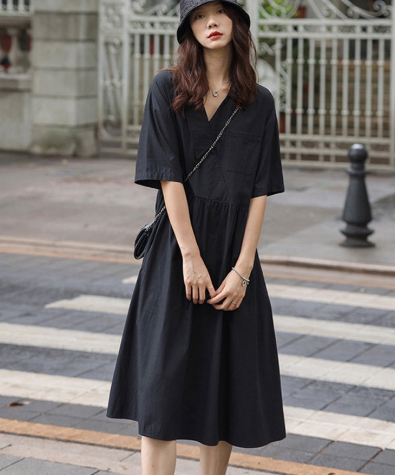 Vネック ゆったりワンピース