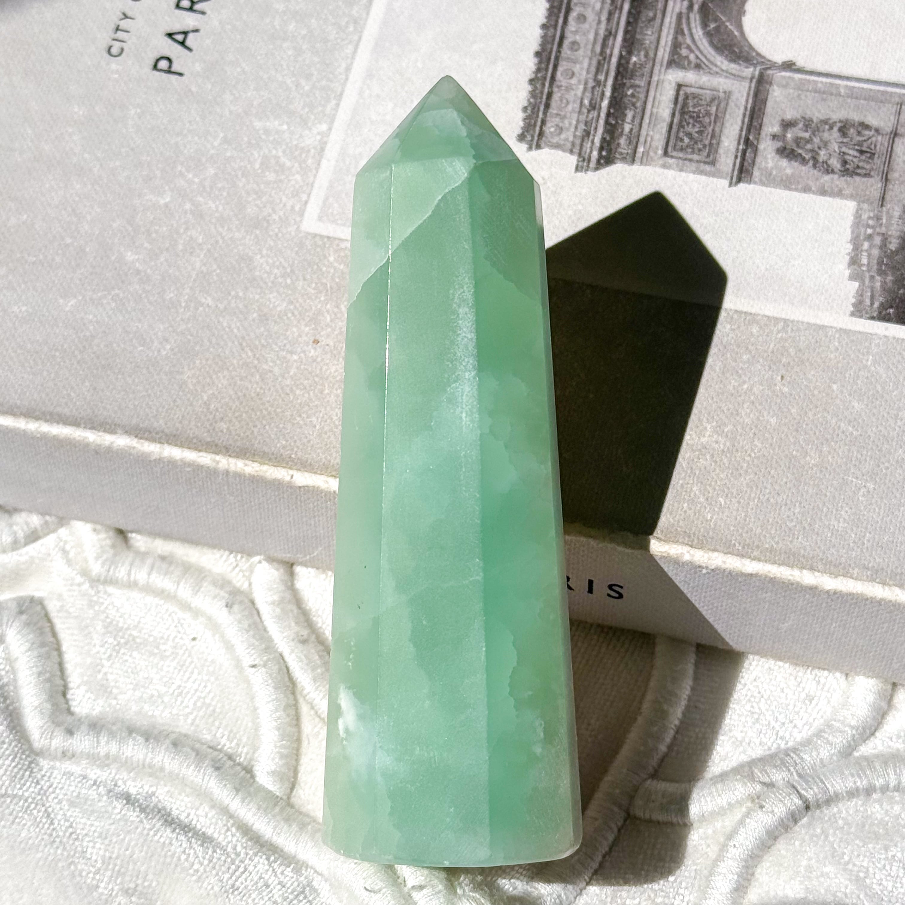 Blue calcite ブルーカルサイト Caribbean Blue Calcite Tower 25