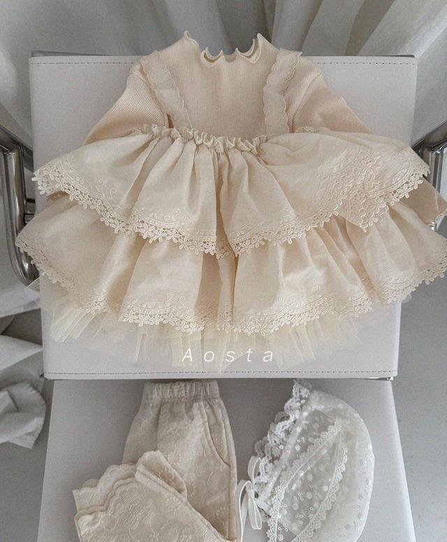 〘即納〙Aosta / Lace Tiered Blouse