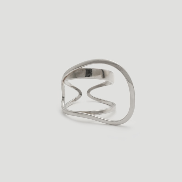 Butterfly ring