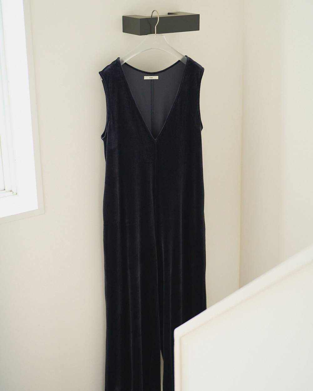 anuke アンヌーク Velour Vneck Combinaison (NVY) 62610313 | ANERCA