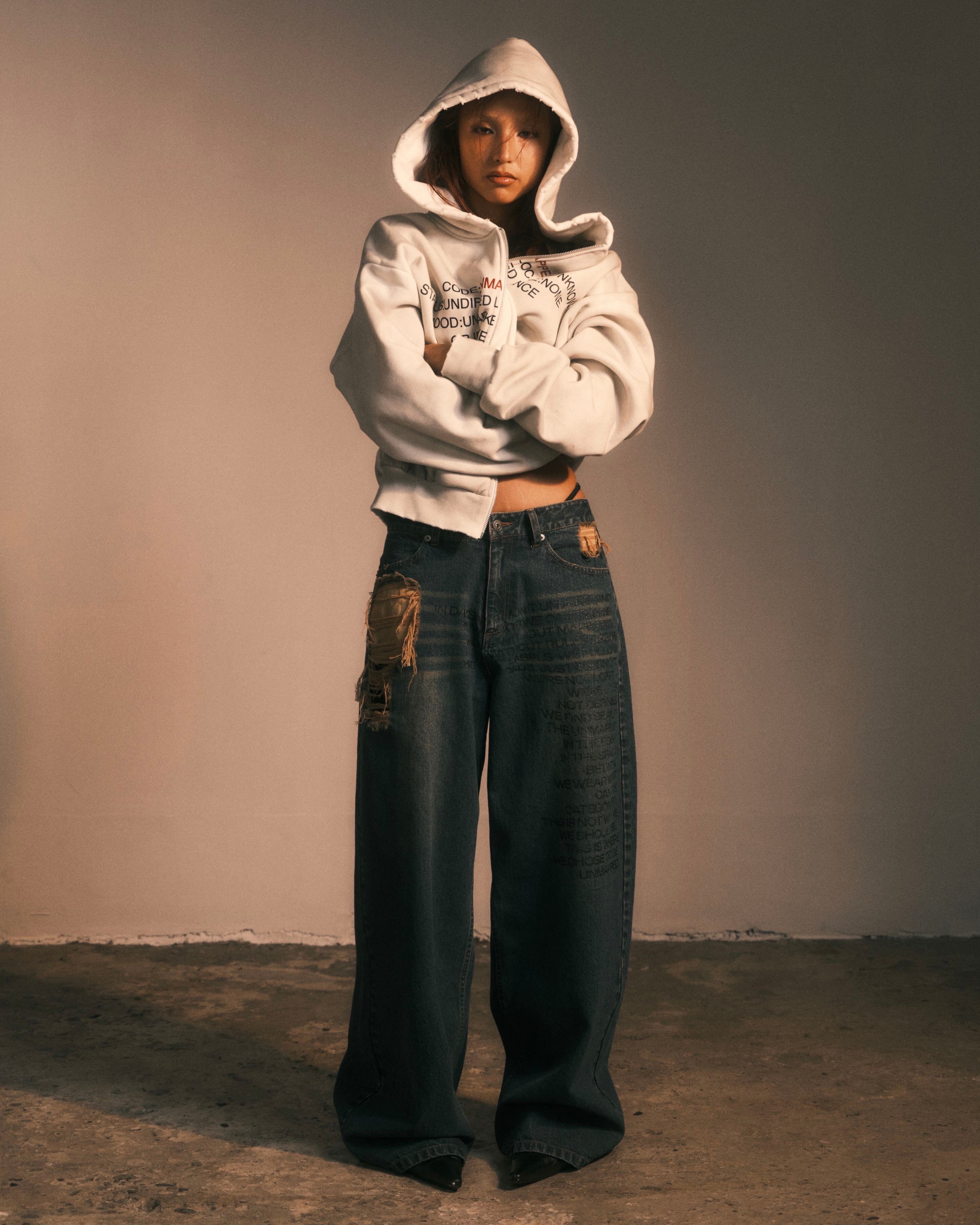 unmapped Washed out script jeans Mサイズ Washed out script jeans | UNMAPPED