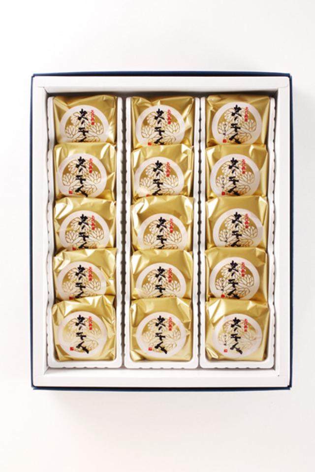 葵千人 黄身餡 チーズ餡 15個入り 青木万年堂