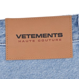 【VETEMENTS】SCRIBBLED BAGGY JEANS(LIGHT BLUE)
