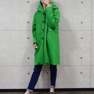 2024秋冬おすすめ緑色コート！とても軽いイタリアウールコート【普段着～旅行も】GREEN