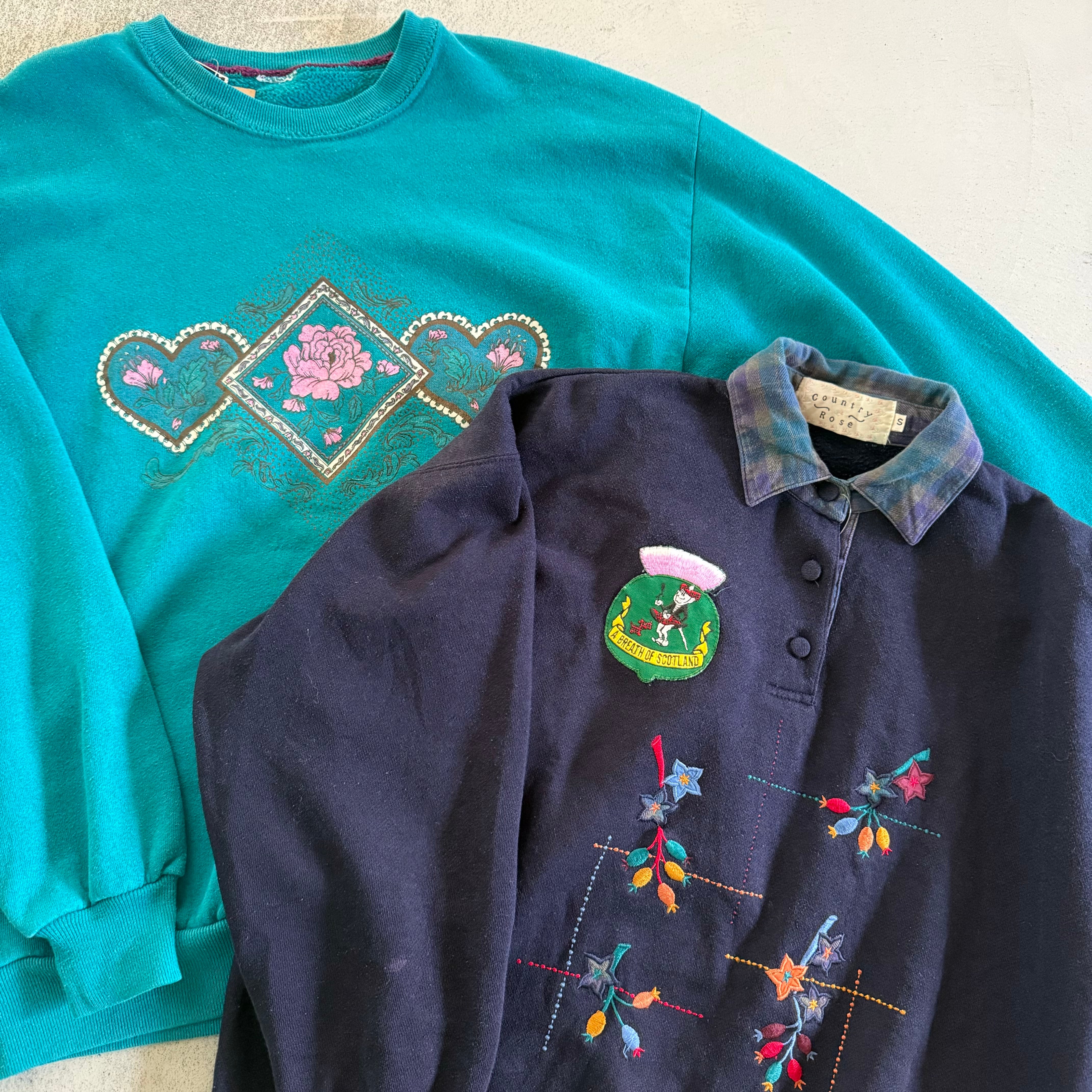 古着　スウェット　トレーナー　ヴィンテージ　フラワー刺繍　レトロ 80～90s アメリカ製 top stitch フラワー刺繍 デザイン スウェット