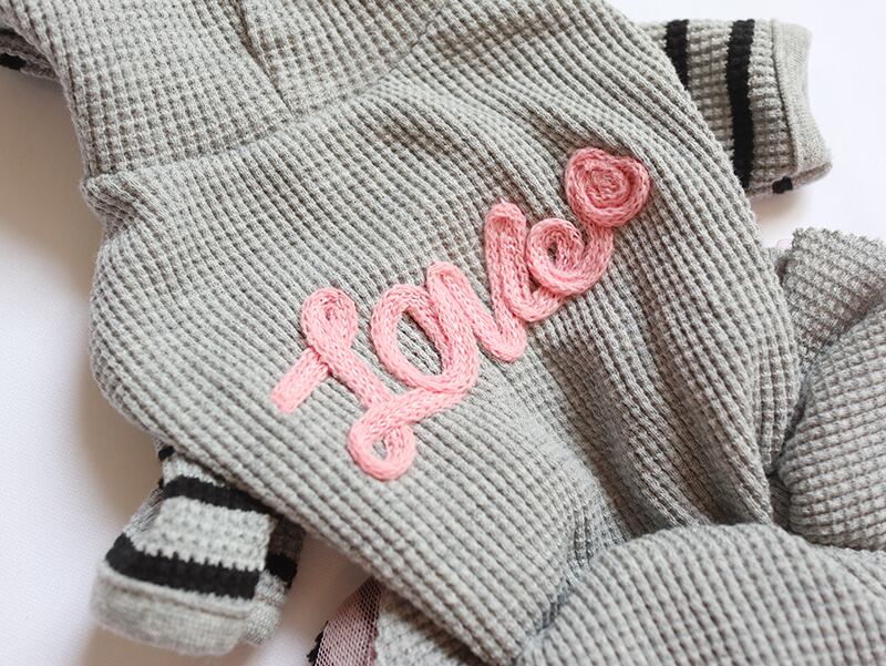 LOVEフードワンピース S ~ XL / 犬の服 犬服 ペット洋服 ドッグウェア ペット用品 小型犬 中型犬 onepiece22m