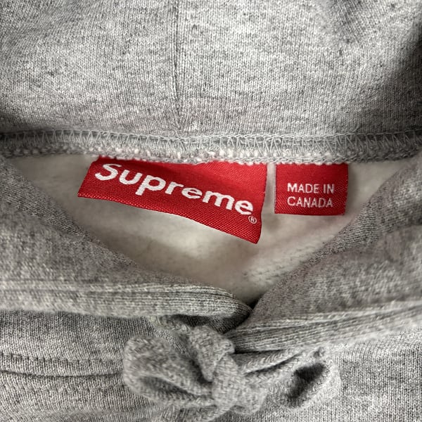 け*様 SUPREME 18AW ClassicScript パーカー 楽天市場】Supreme シュプリーム パーカー サイズ:M 18AW Champion