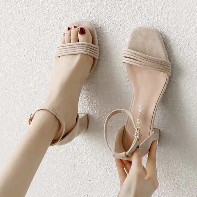 Slim chunky heel sandals【L22SS0132】