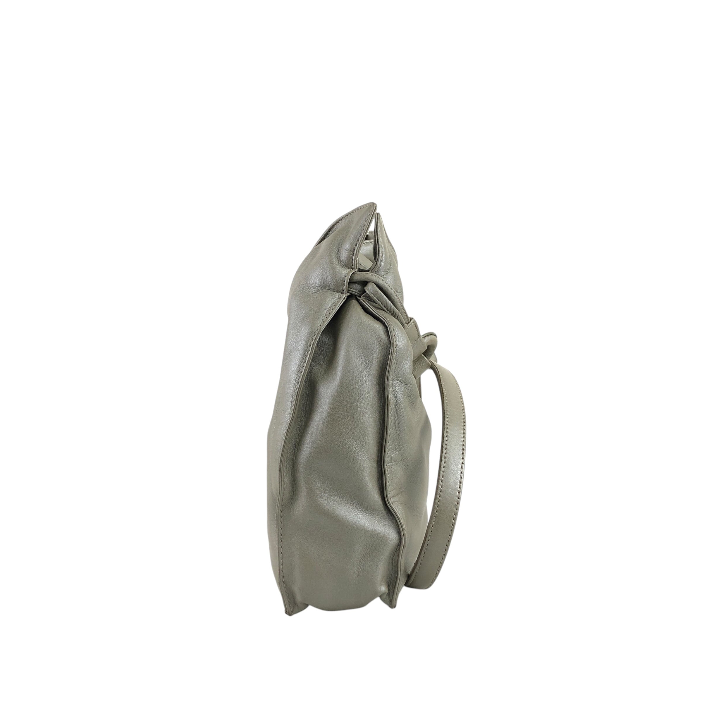 LOEWE ロエベ ショルダーバッグ メタリックグリーン アナグラム ナッパ