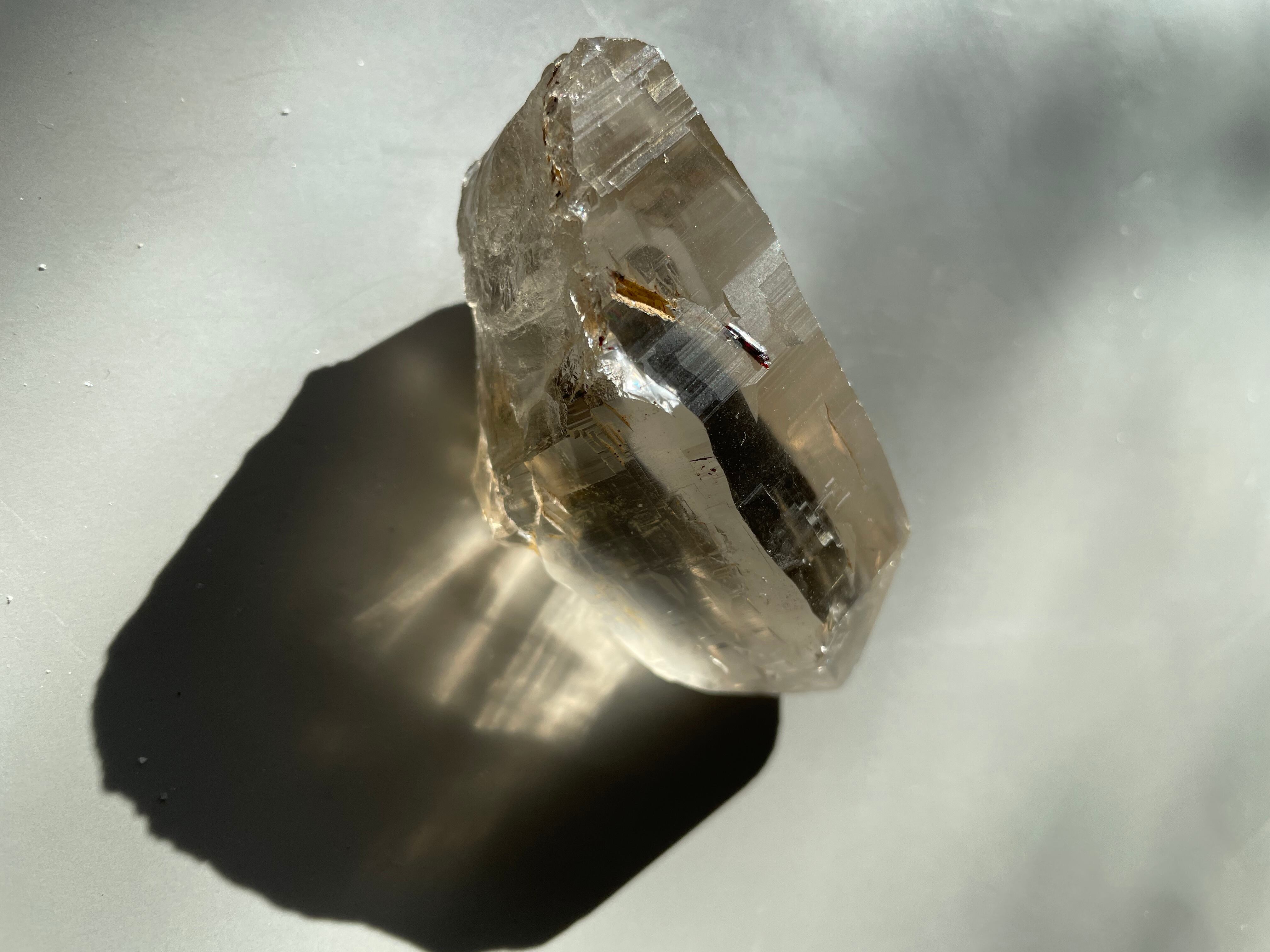 パキスタン　ギルギット　スカルドゥ産　ライトスモーキークォーツ　ブラックトルマリン