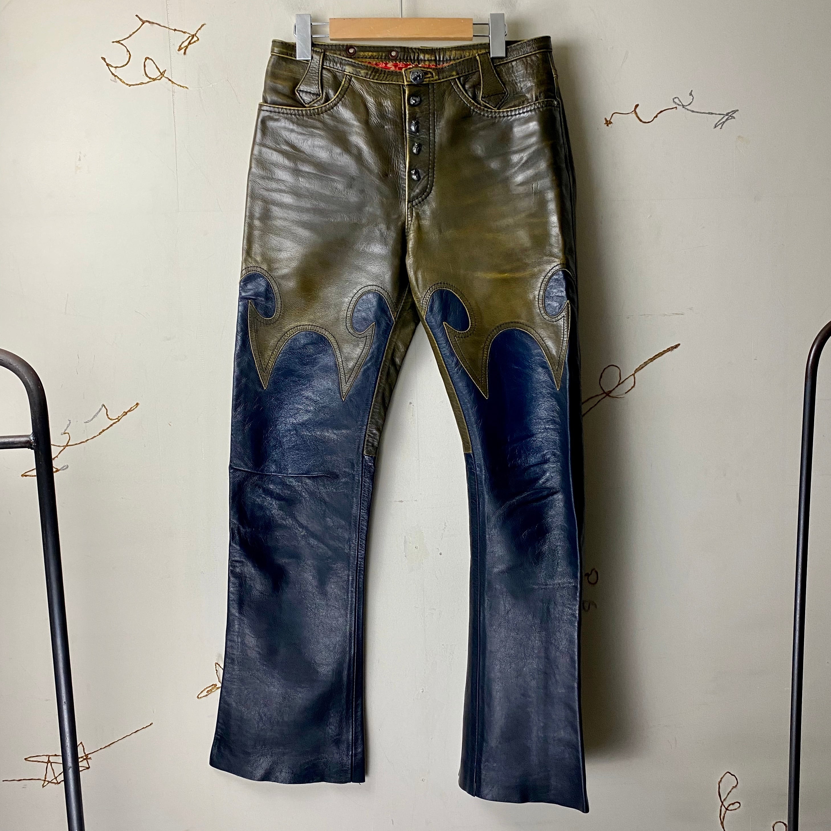 SKKIN U.S.A. craft leather pants | NOIR ONLINE 