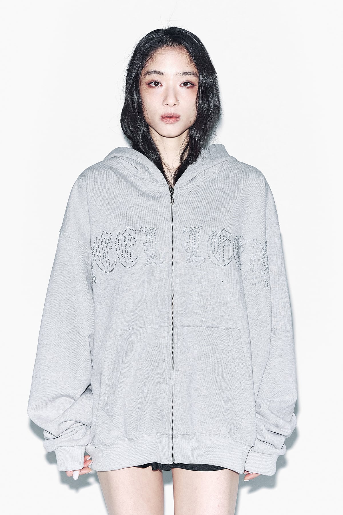 在庫少なめ！！！☆ITZY イェジ 着用！！【LEEY】 STUDDED ZIP-UP