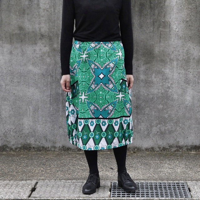 アフリカ布のバルーンスカート（カンガスカート）コクーンスカート アシンメトリー