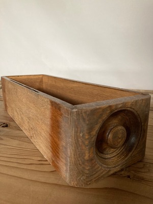 古いミシンの引出し