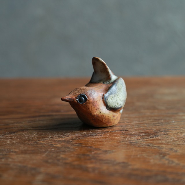 【ご成約品】小さくても力強い、陶器の鳥 2