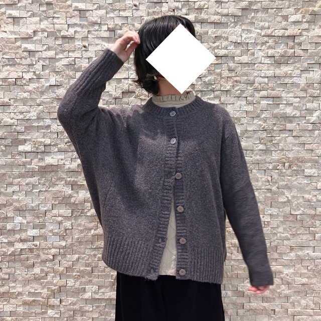 【mao made】ヤクフィールクルーネックカーディガン（351109）