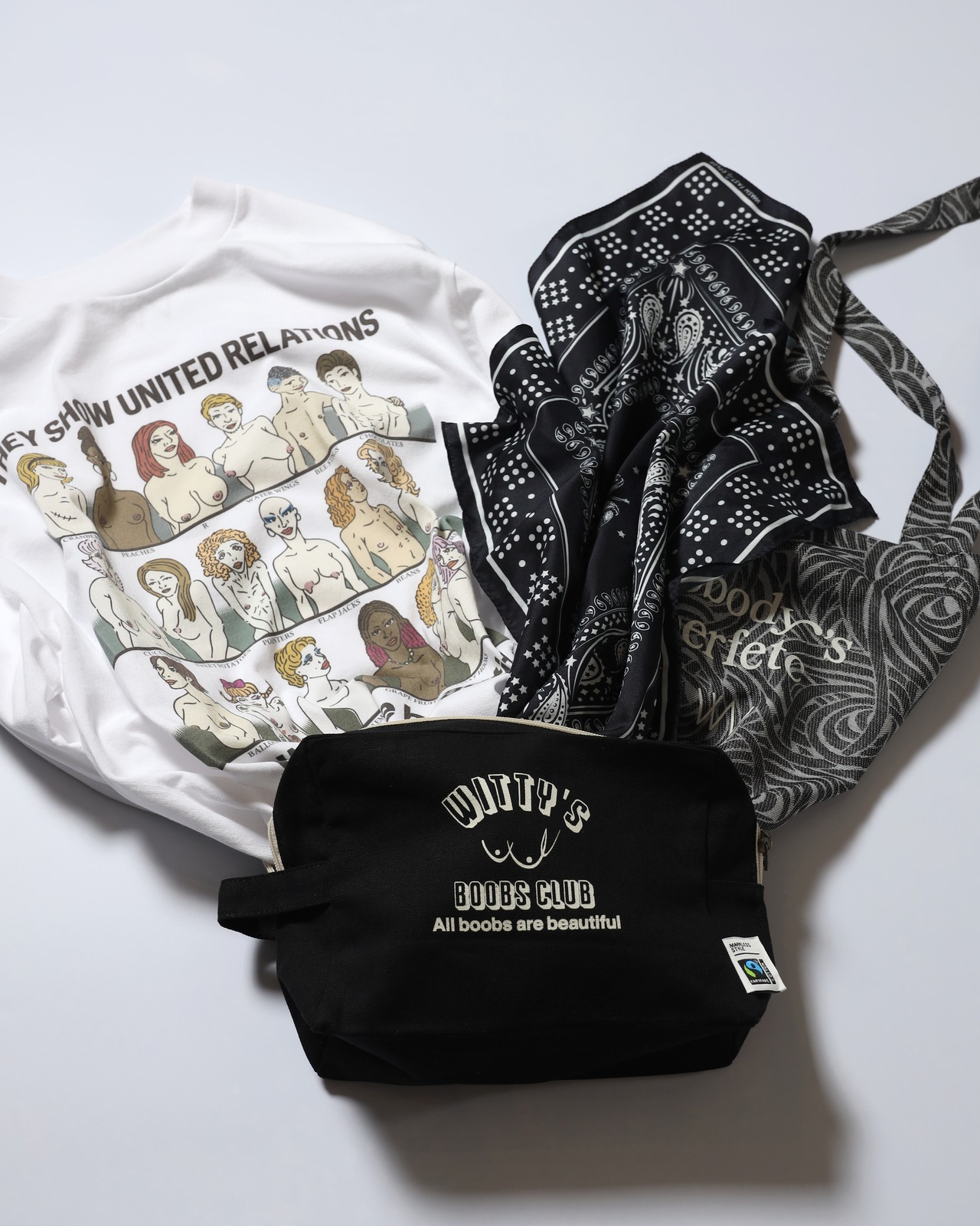 WV / Boobs Club Pouch  White T-Shirt Set