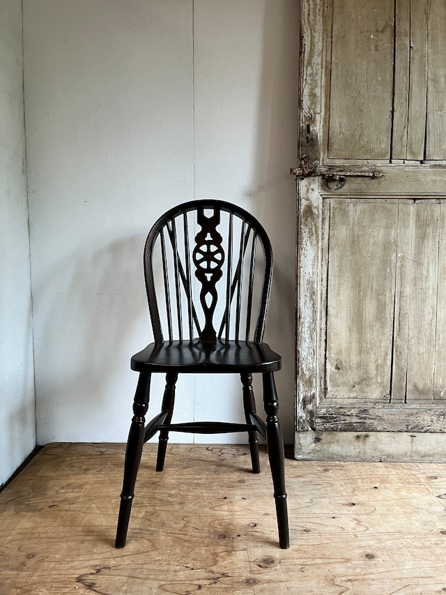 アンティーク　ホイールバックキッチンチェア　England