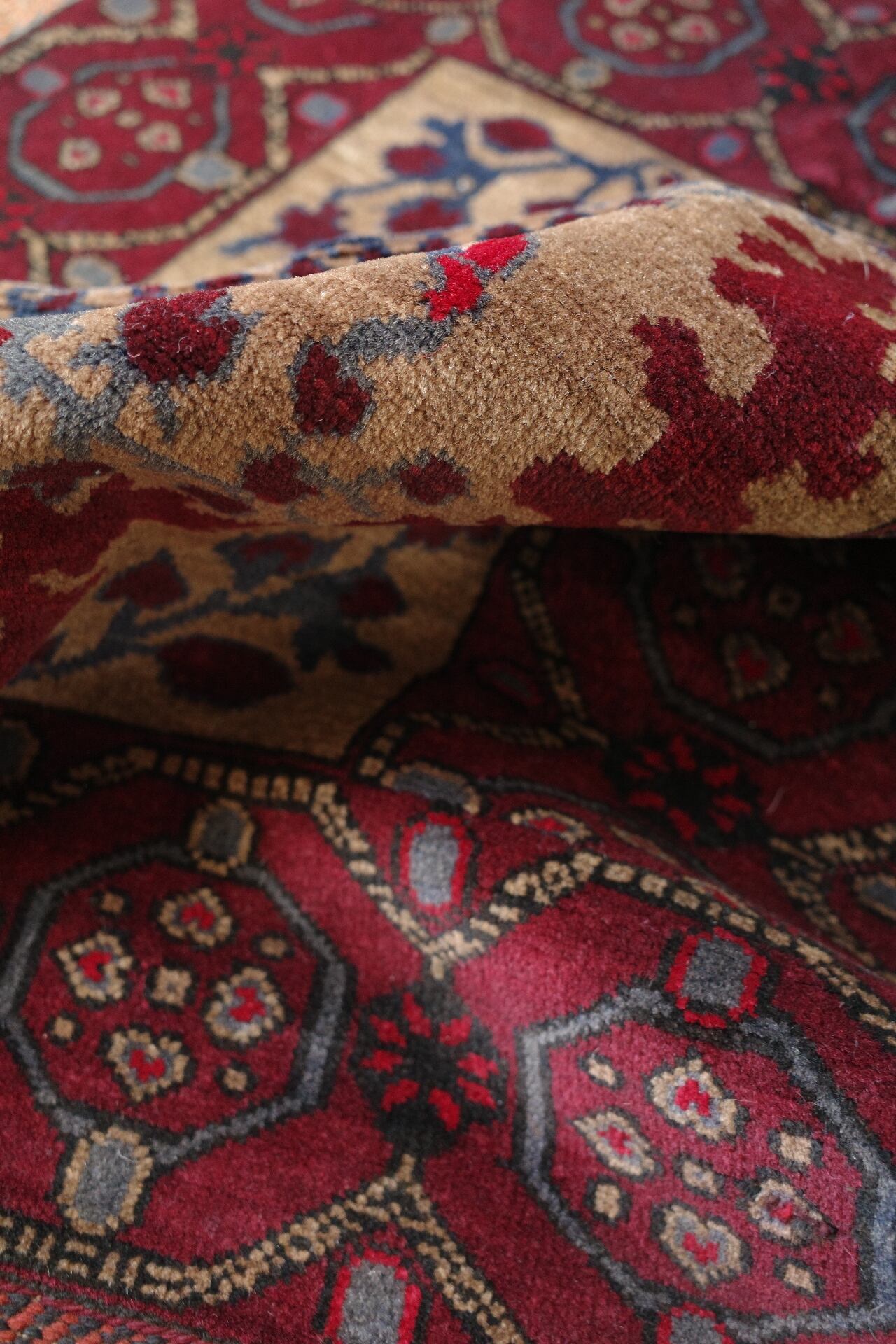 Afghan vintage rug | Koreniwa vintagerug