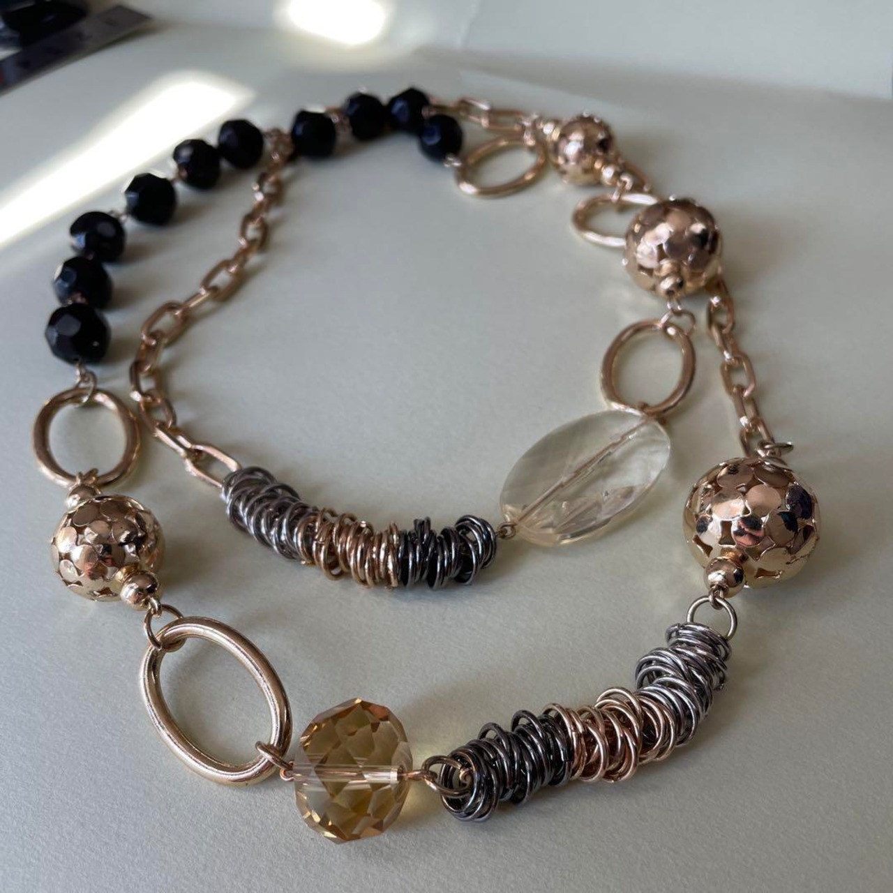 ロングネックレス