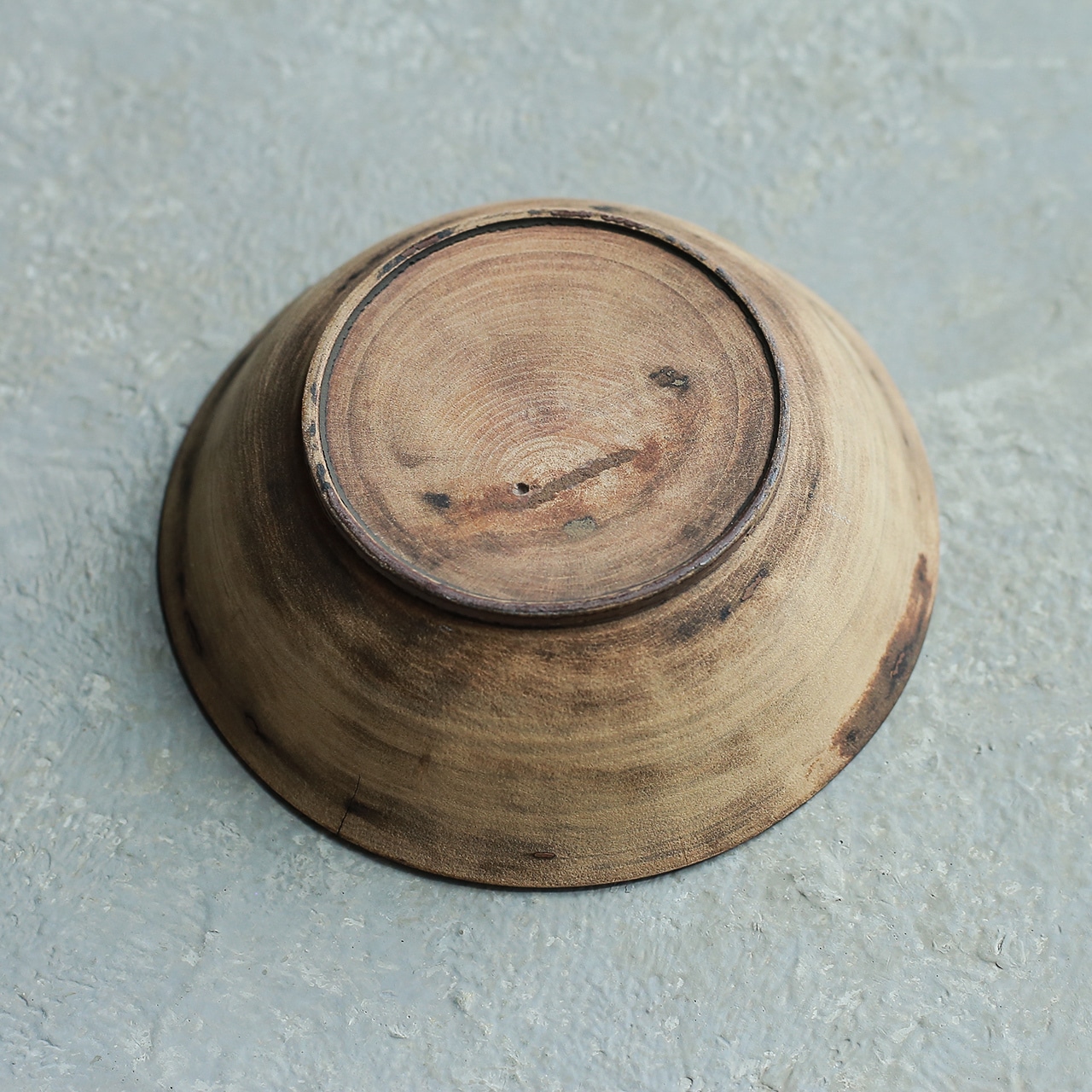 深い味わいの、木の器 1